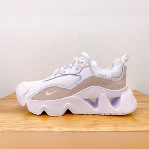 Women Nike RYZ 365 III
